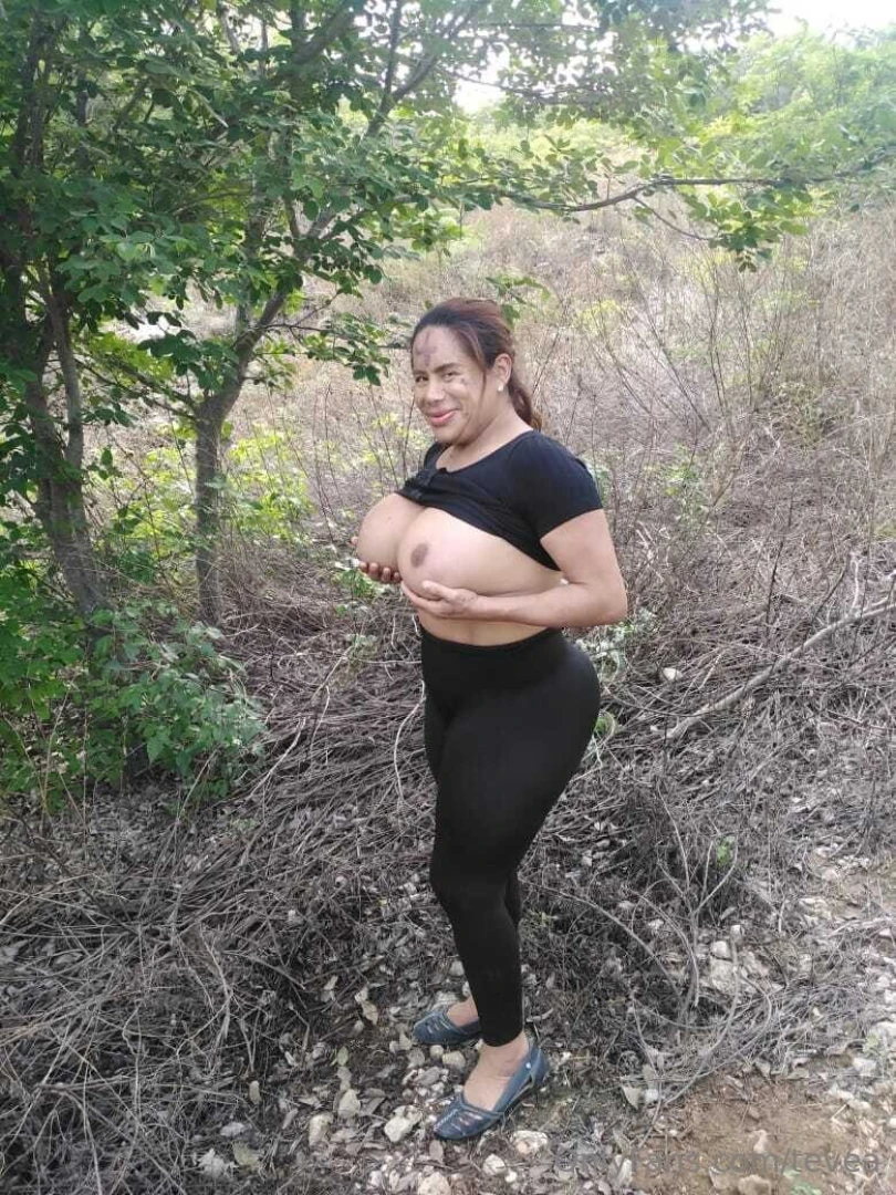 Naturaleza adivinen donde andaba aca 