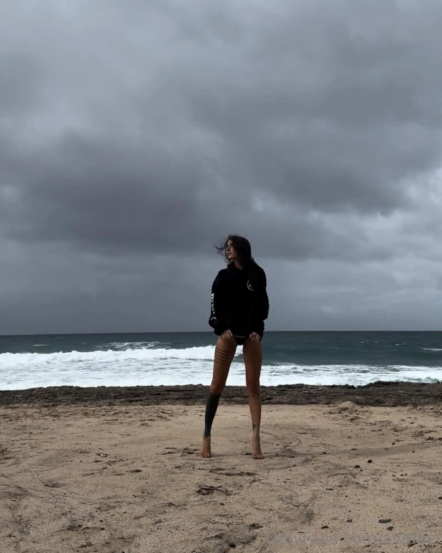 Even in the darkest time i m still gonna shine 