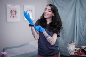 Tip this post if you think im a cute nurse