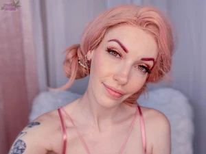 Coloured brows are so cute