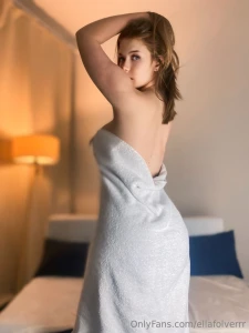 Every time i feel bad that i take a shower alone part 2