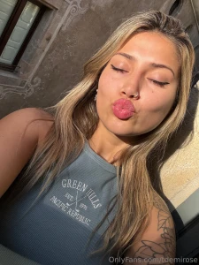 How could i make your life better dm me and i ll do my best part 24