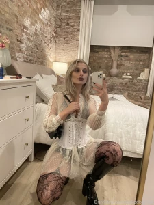 I hope everyone had a happy halloween full of treats not tricks i