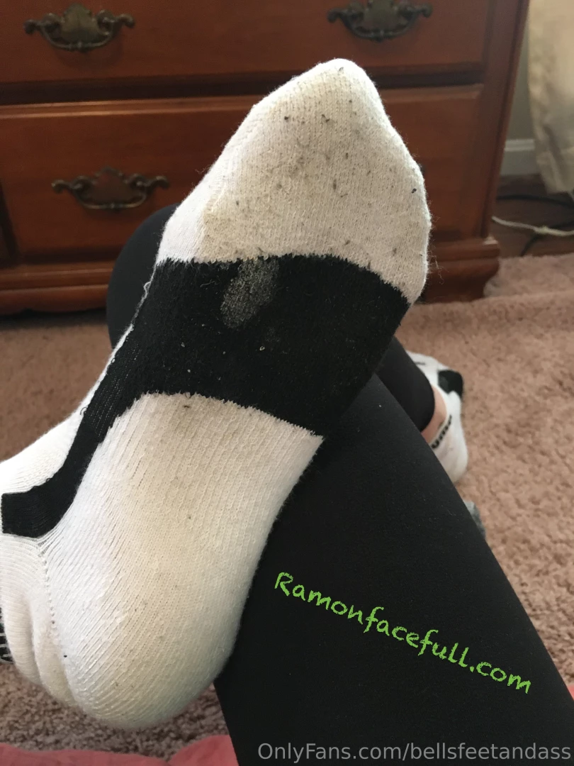 Wanna sniff my smelly socks 