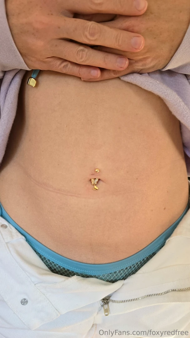 I changed my belly piercing from the round sparkly ball to a sparkly 