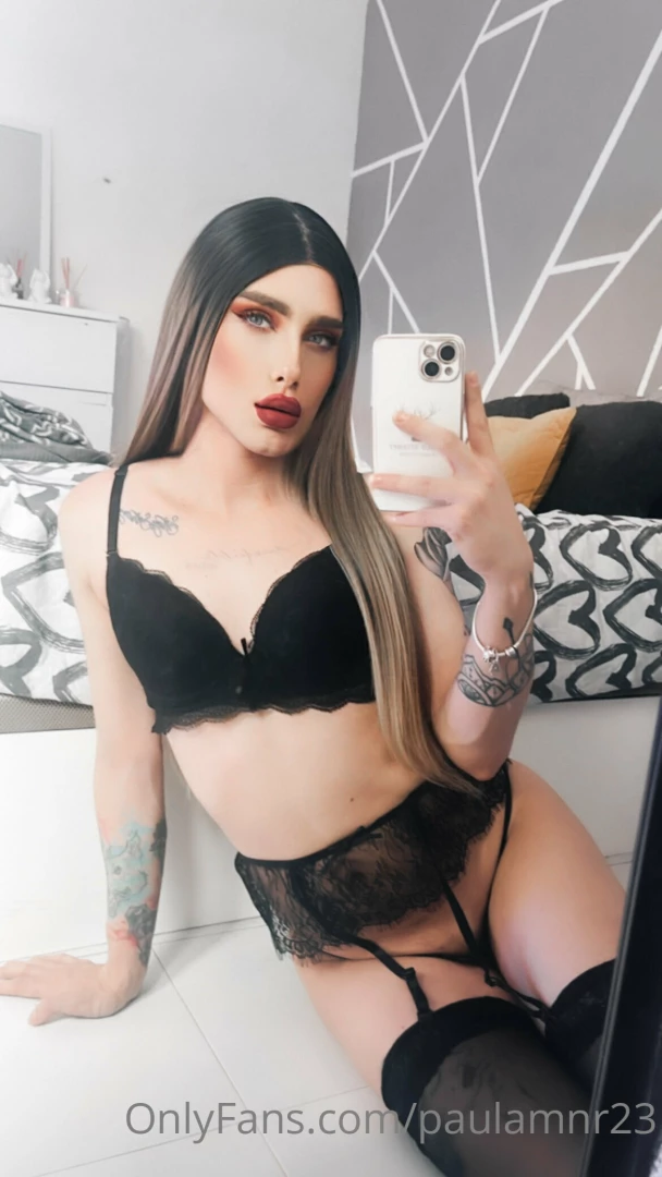 Buenos d as mis amores os gusta como me queda la lencer a si te gusta 