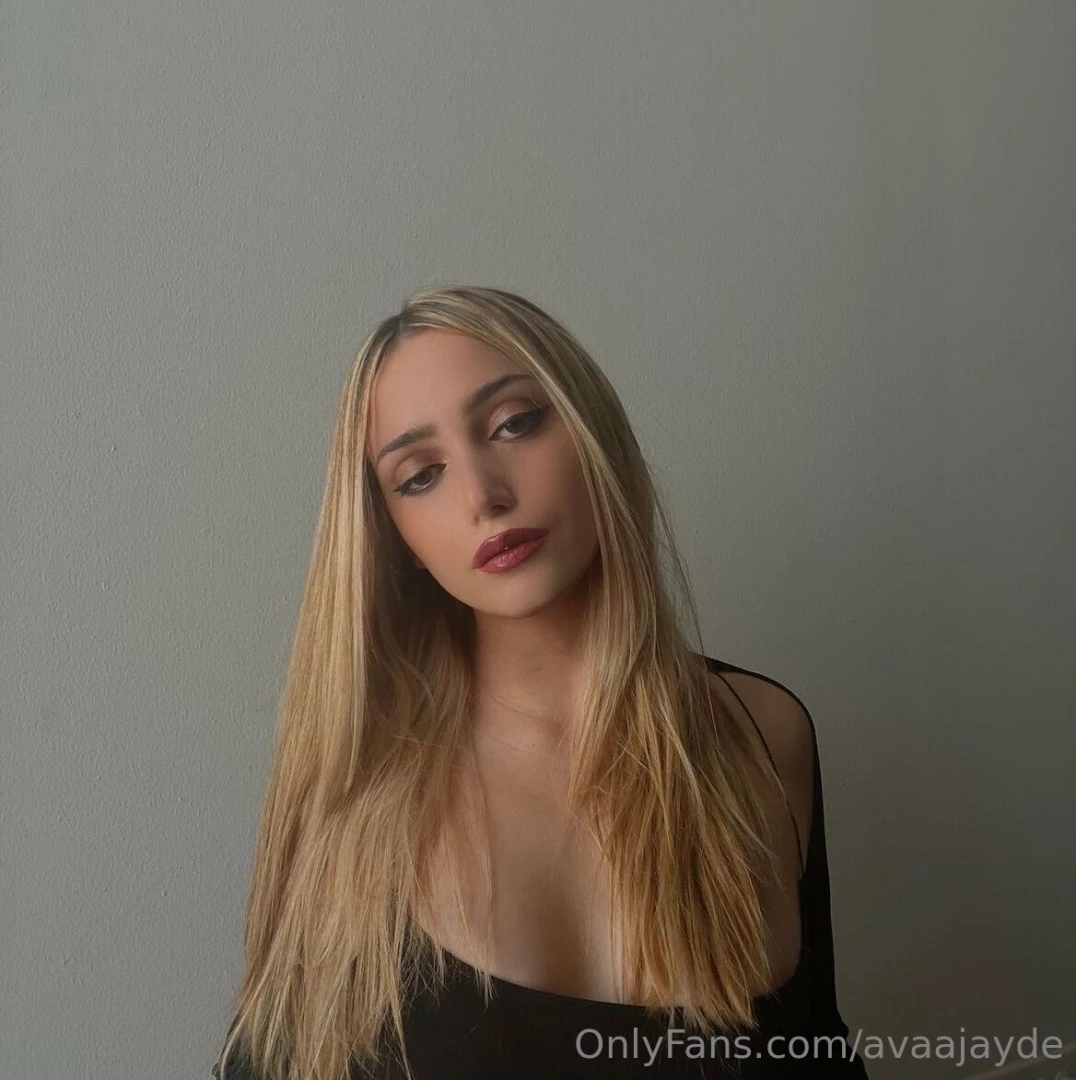 Feeeeeling sleeeeepy message me to wake me up 