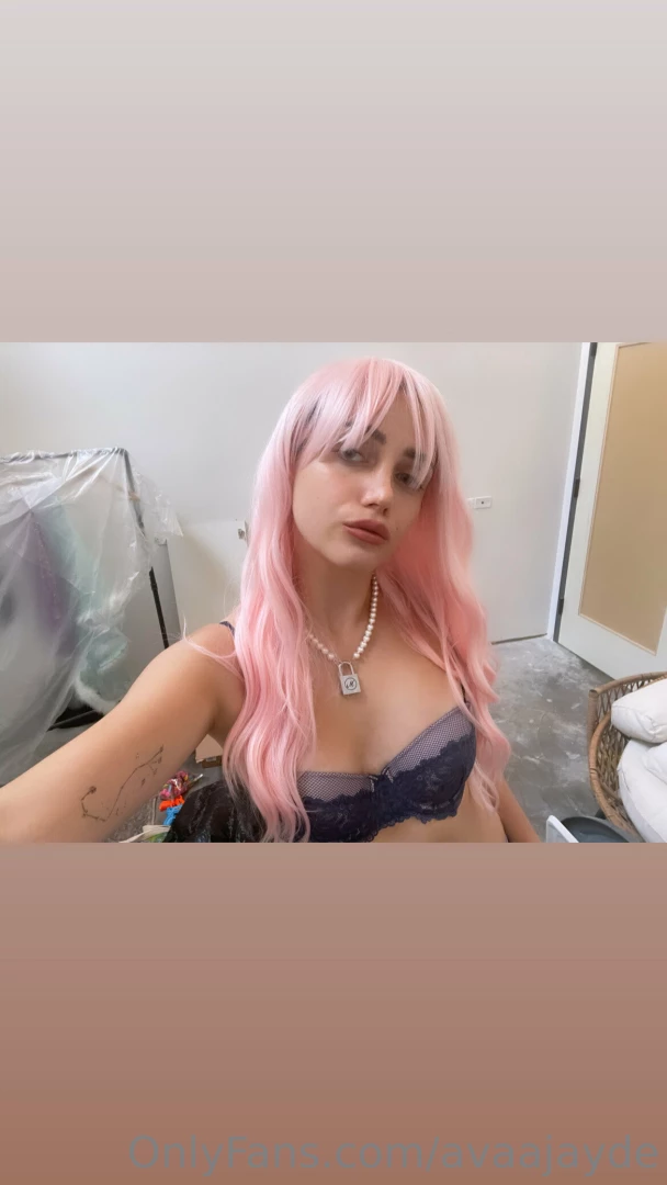 I love playing with wigs 