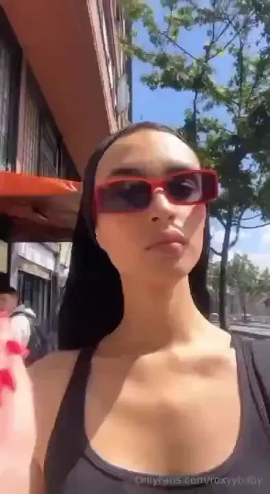 Hot girl walks are essential 