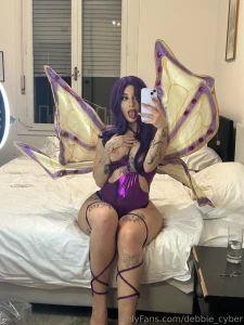 Oops mi sono uscite le tette dal body del cosplay magia part 1