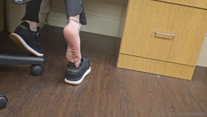 I wish someone would worship my sweaty feet while i m working