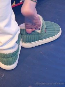 Public feet