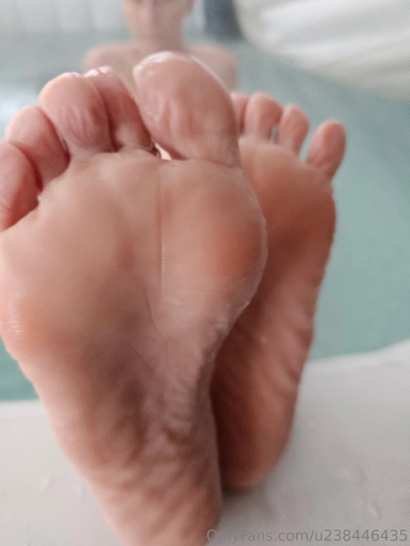 I work again tonight who wants some custom nursing content maybe 