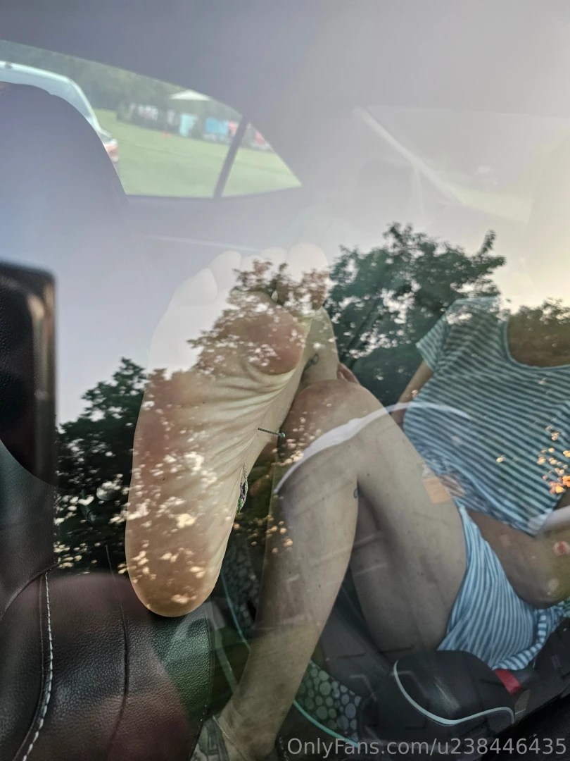 Barefoot all day for the fourth can you see how dirty they are 