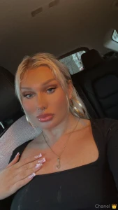 Dm me your biggest kink it might give me ideas
