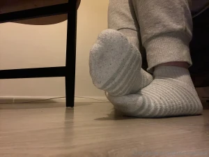 Here s a question for everyone socks or no socks how do we feel about