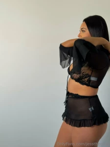 You think you could catch my attention while i m feeling myself in my part 1