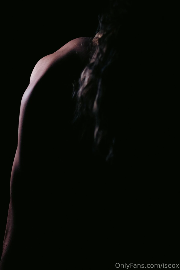 J ai toujours aim ce que la lumi re laisse deviner plus que ce qu elle 