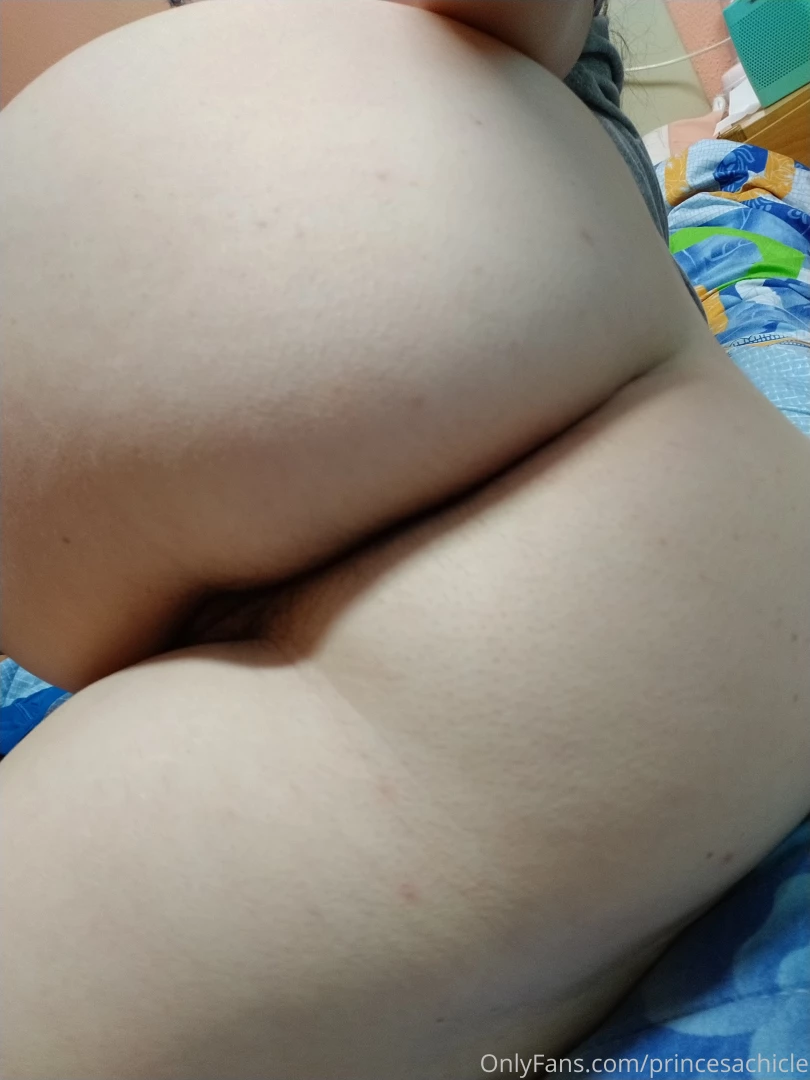 Al principio llevaba calzoncillos pero me los quit para que pudierais part 2 