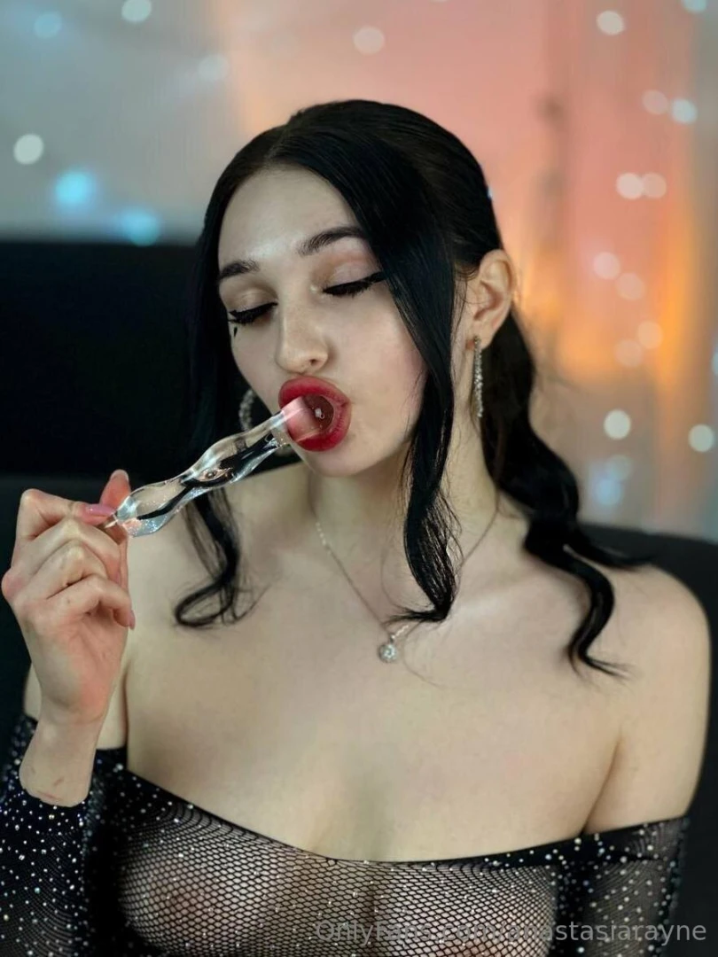 Mari_babe_love this playful babe mari_babe_love is waiting for her part 9 