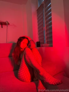 Do you want to see my sweet red pussy daddy i know you need this view