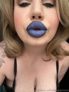 Glass kissing mirror kisses part 2