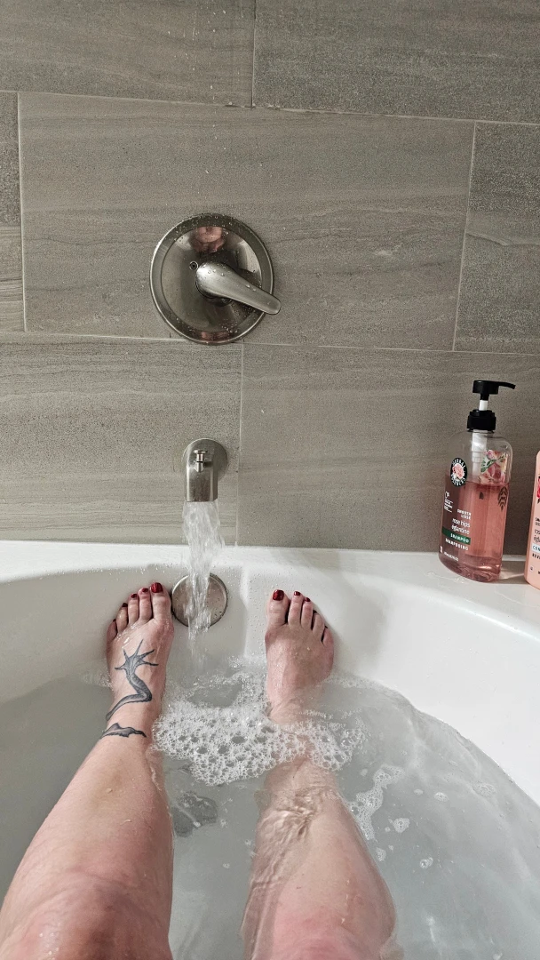 Finally turned keys in at old place slowly getting unpacked and 