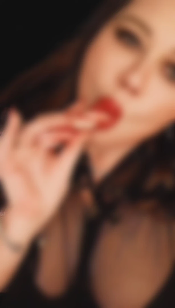 All 12 days of kissymas have been posted unlock all 12 videos for the part 2 