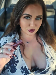 My lips match my nails