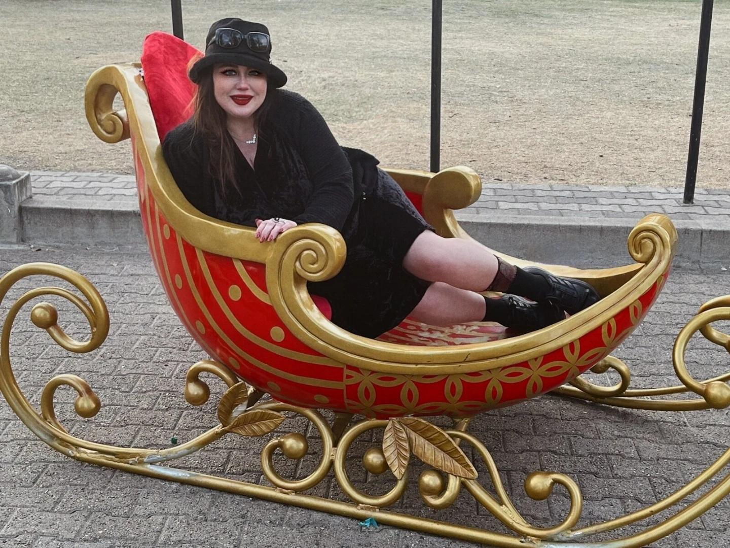 On a kissymas vacay feel free to fund my fun 4 pics 