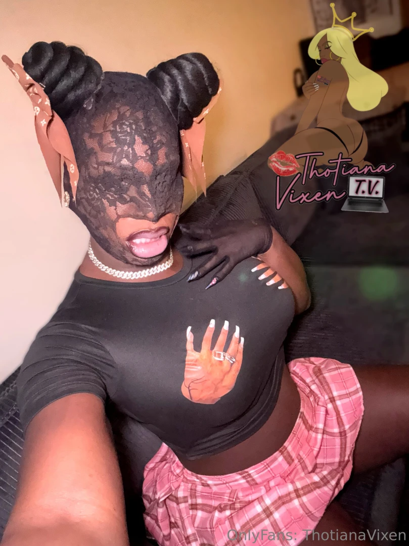 The dumb ditsy bitch u tricked into sucking ya dick on the staircase part 2 