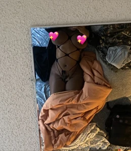 Very hungover feed me thescoobysnackk