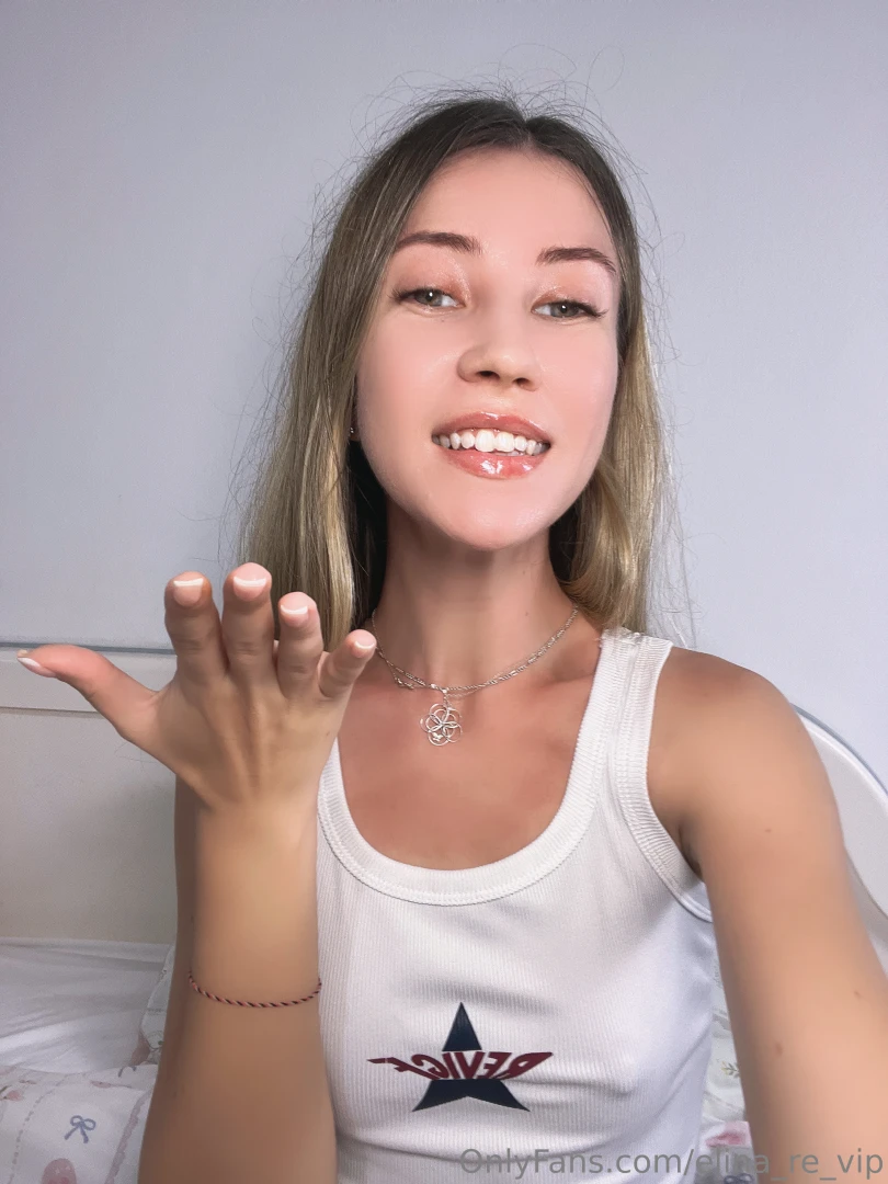 I m sending you an air kiss and wishing you a good day will you kiss 