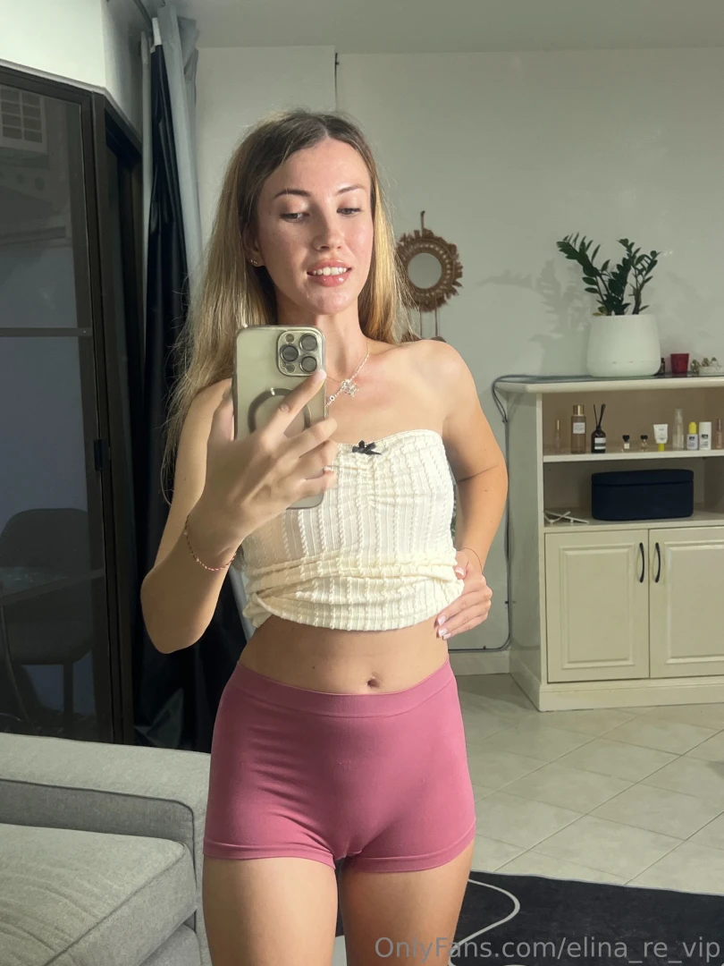 I want all the attention of men to fall on me 