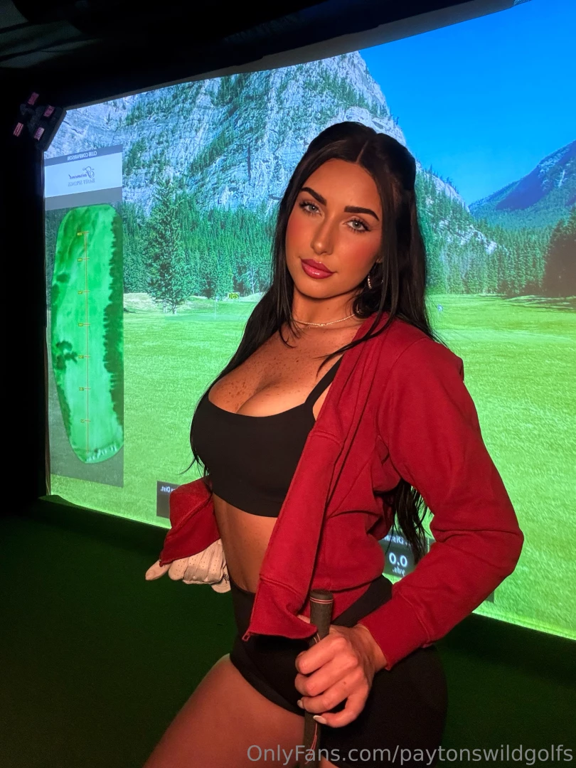 Any daddies wanna give me some golf lessons 