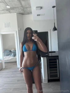 It s lookin like a beautiful day to smack some balls