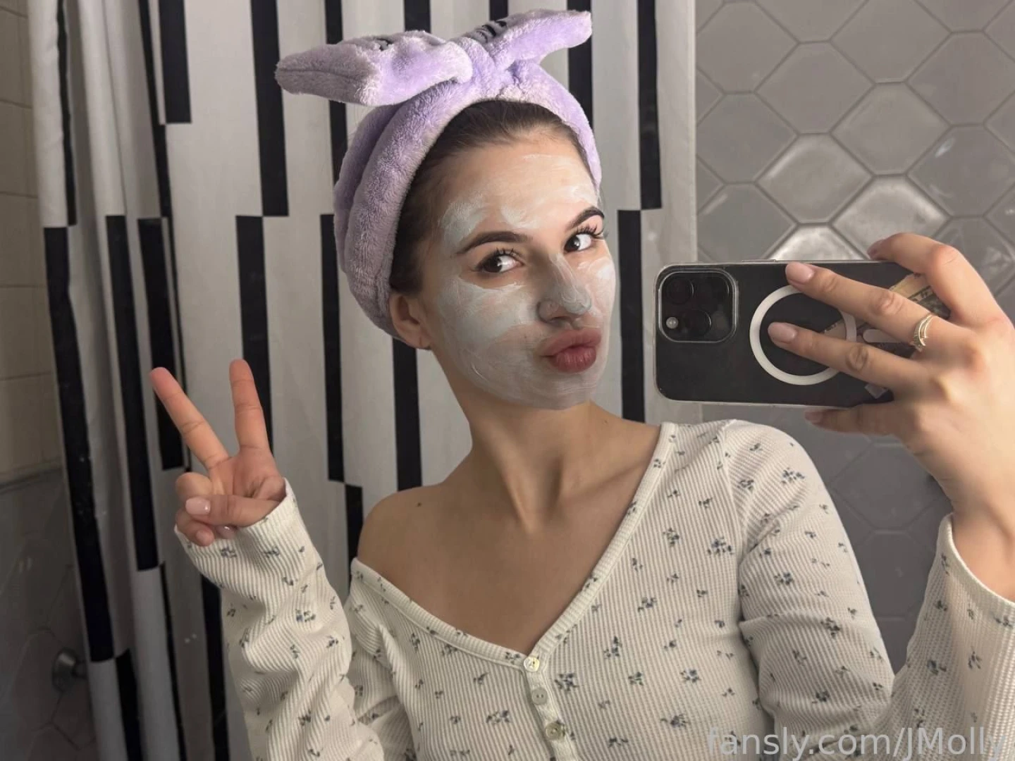 Isn t it cute ahaha 18 petite cute girlnextdoor teen skinny egirl 