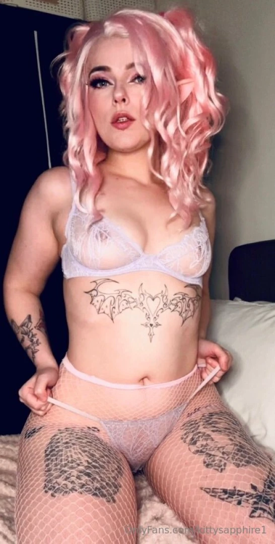 I know you want to touch 