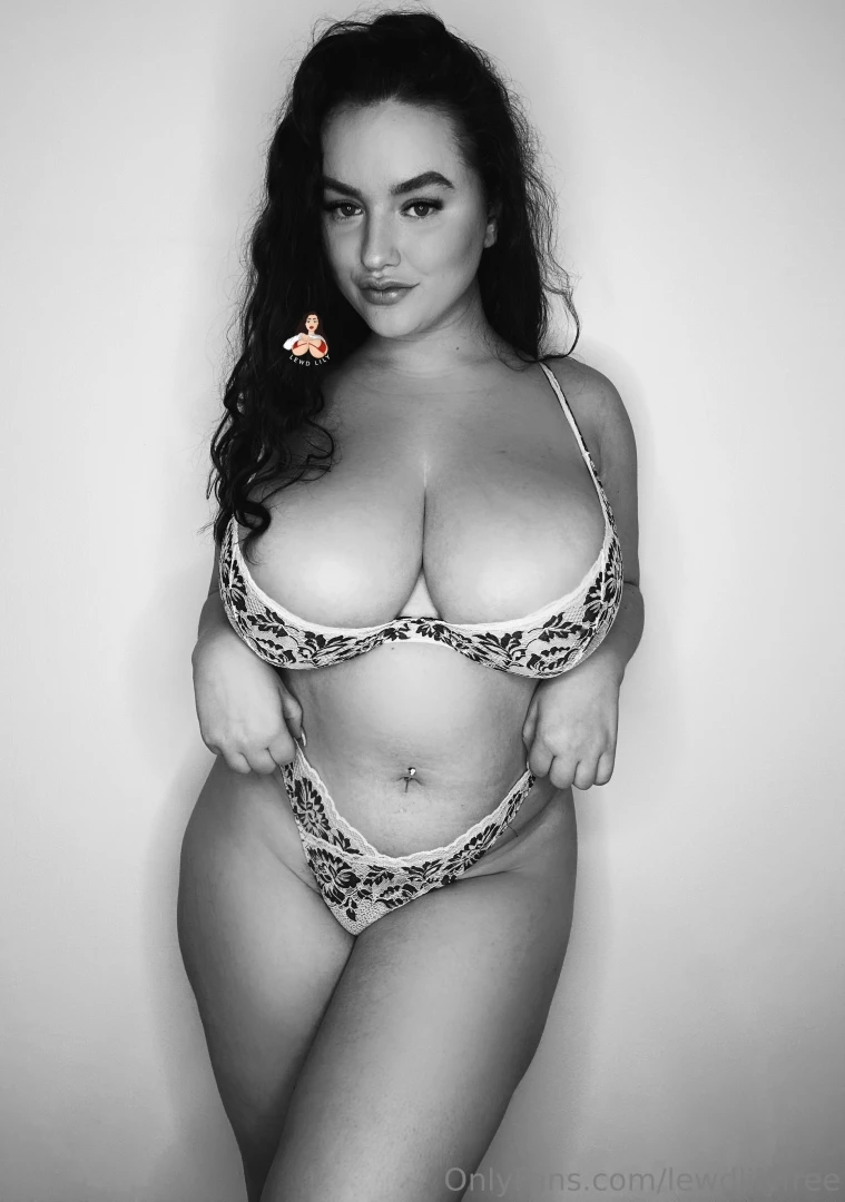 Do i still look good in black and white 