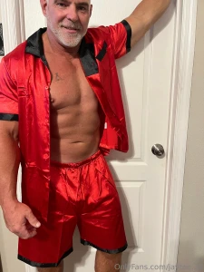 Gotta go to bed early tonight gotta be up by 3 am tomorrow have a good part 3