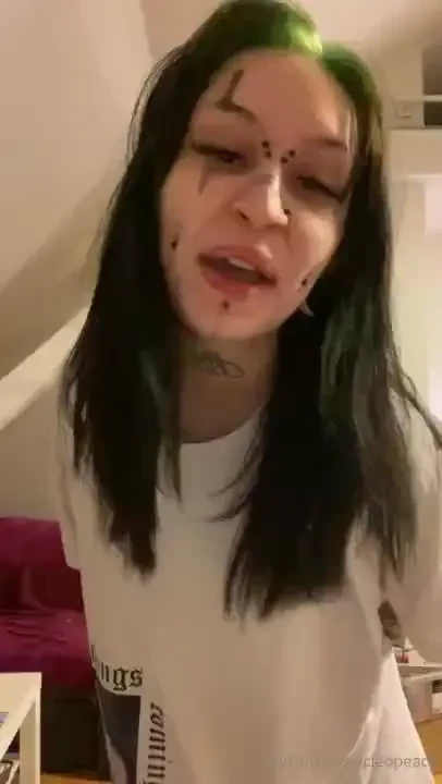 2 days till my first ever live stream on my vip page join now 