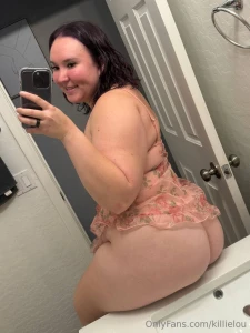 Birthday girl more like birthday slut she s giving the next 20 fans