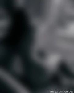 Some naked pics from my last full nude set for my 2nd tier subscribers