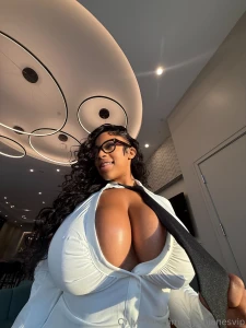 Come a little closer i promise it s worth it