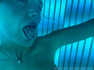 Sunbed selfies part 9