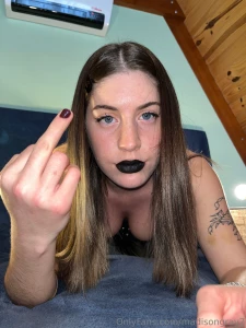 Where are mommy s bitches