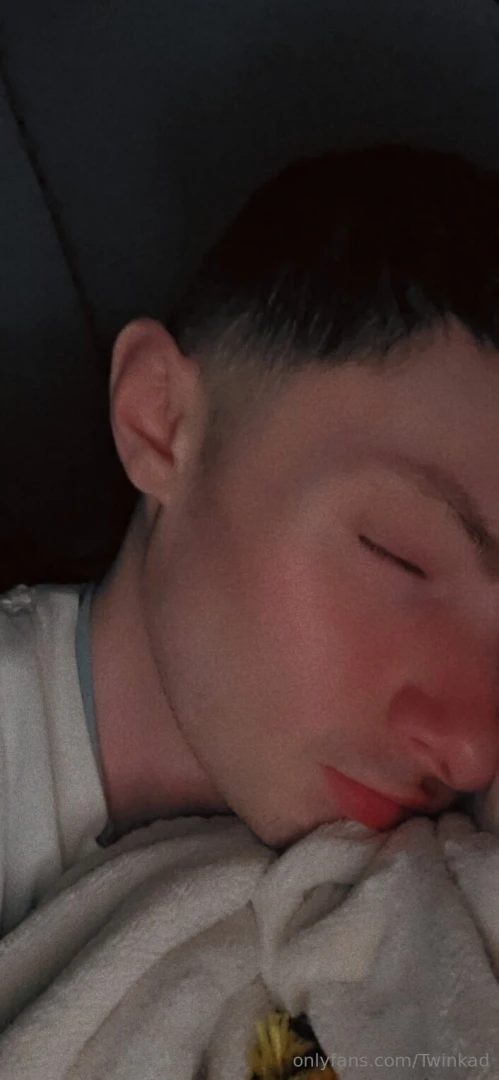 Eyes closed ass exposed 