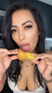 This fruit s so juicy but i bet i d enjoy something else even more