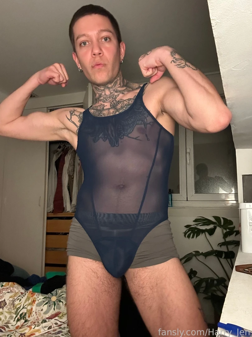 This body sits hyper sexy on me a couple more months and my hands will 
