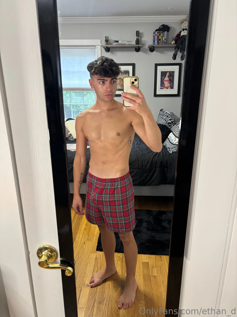 Who s gonna give me some head 